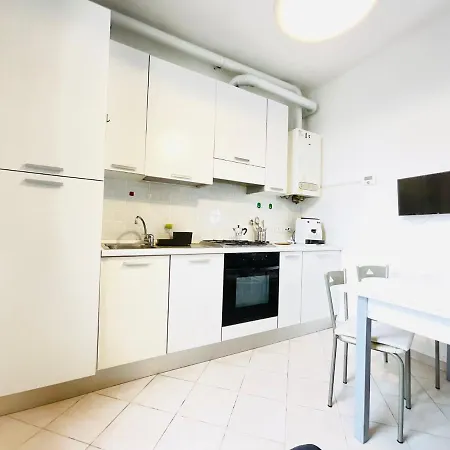 Apartment Navigli Flats Close To The Metro Milan